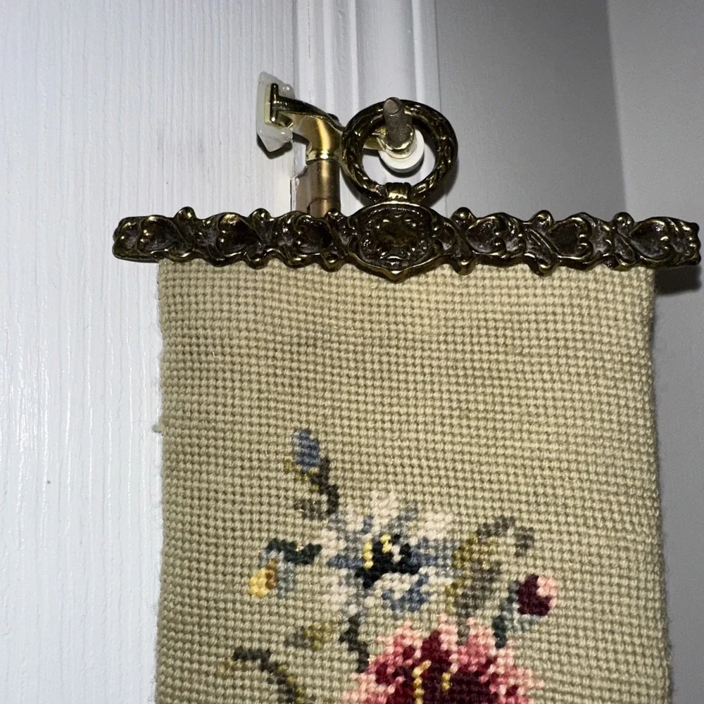 Vintage needlepoint floral tapestry bell pull ornate brass‎ mounts 39